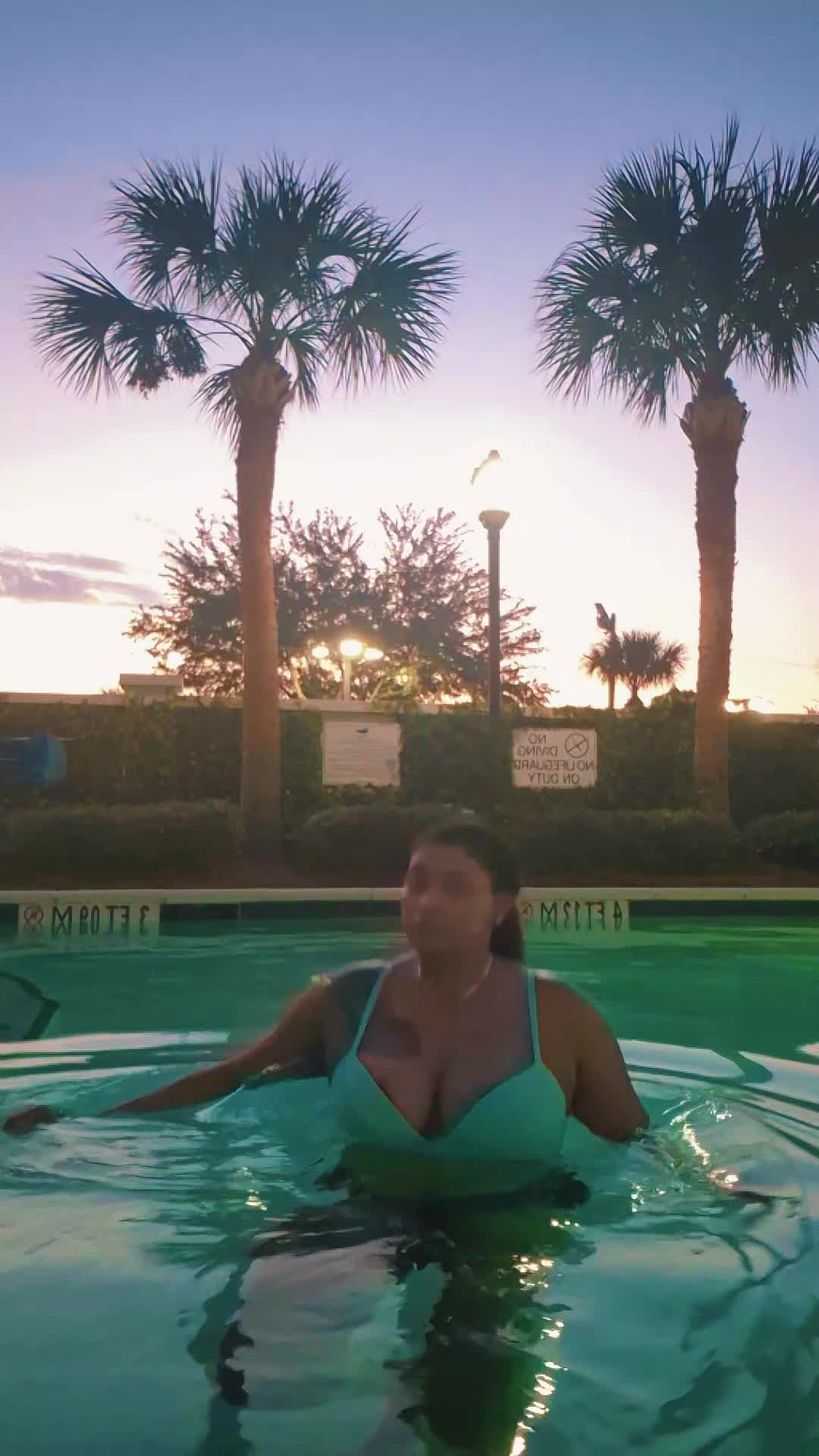 @NelleBelle