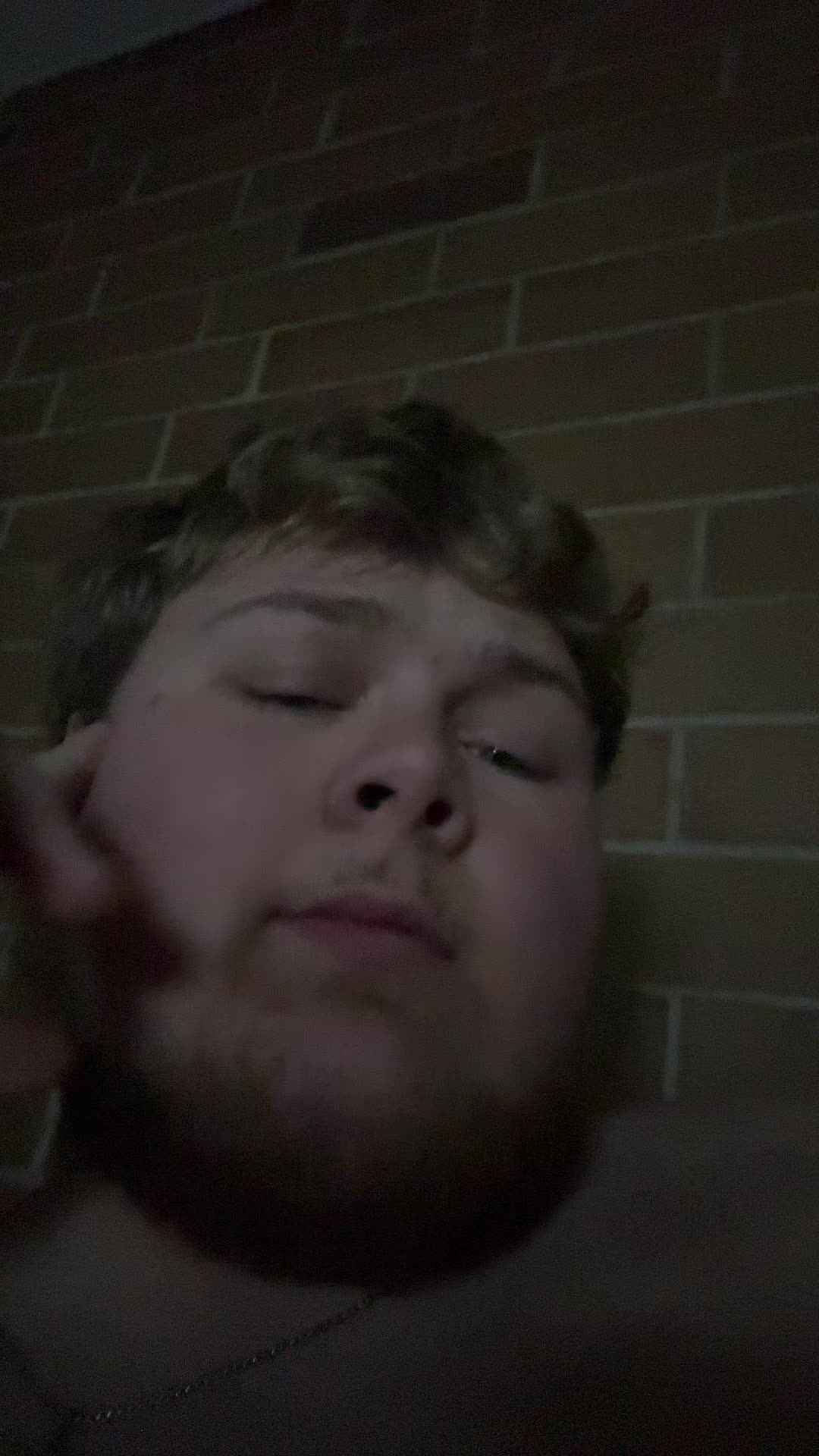 @XHuHX
