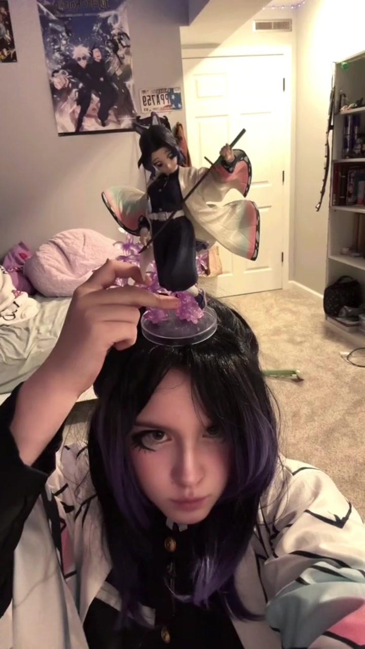 @^*•.2_many_fandoms.•*^