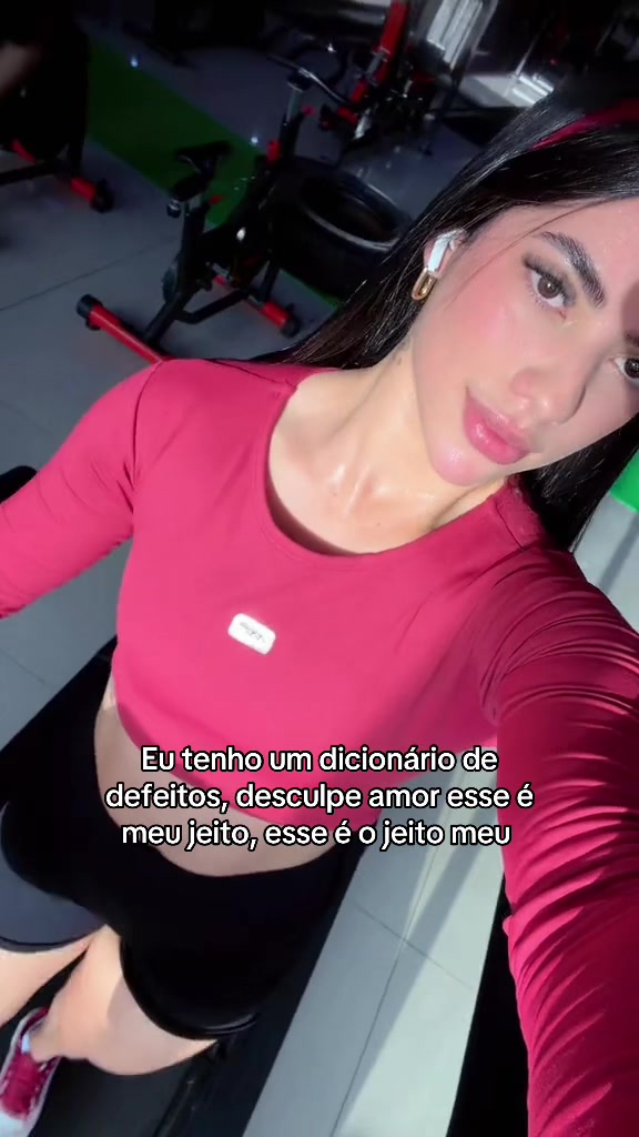 @julymaia_