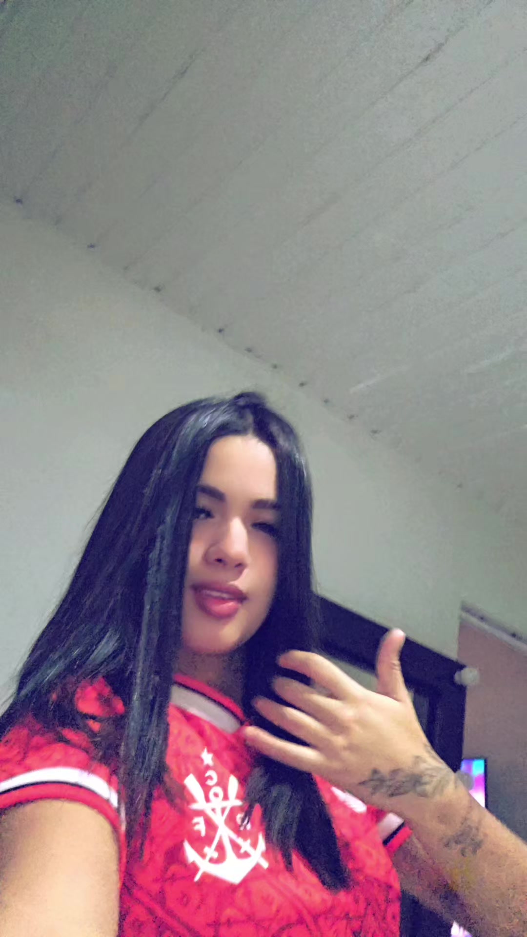 @IanaCarolina