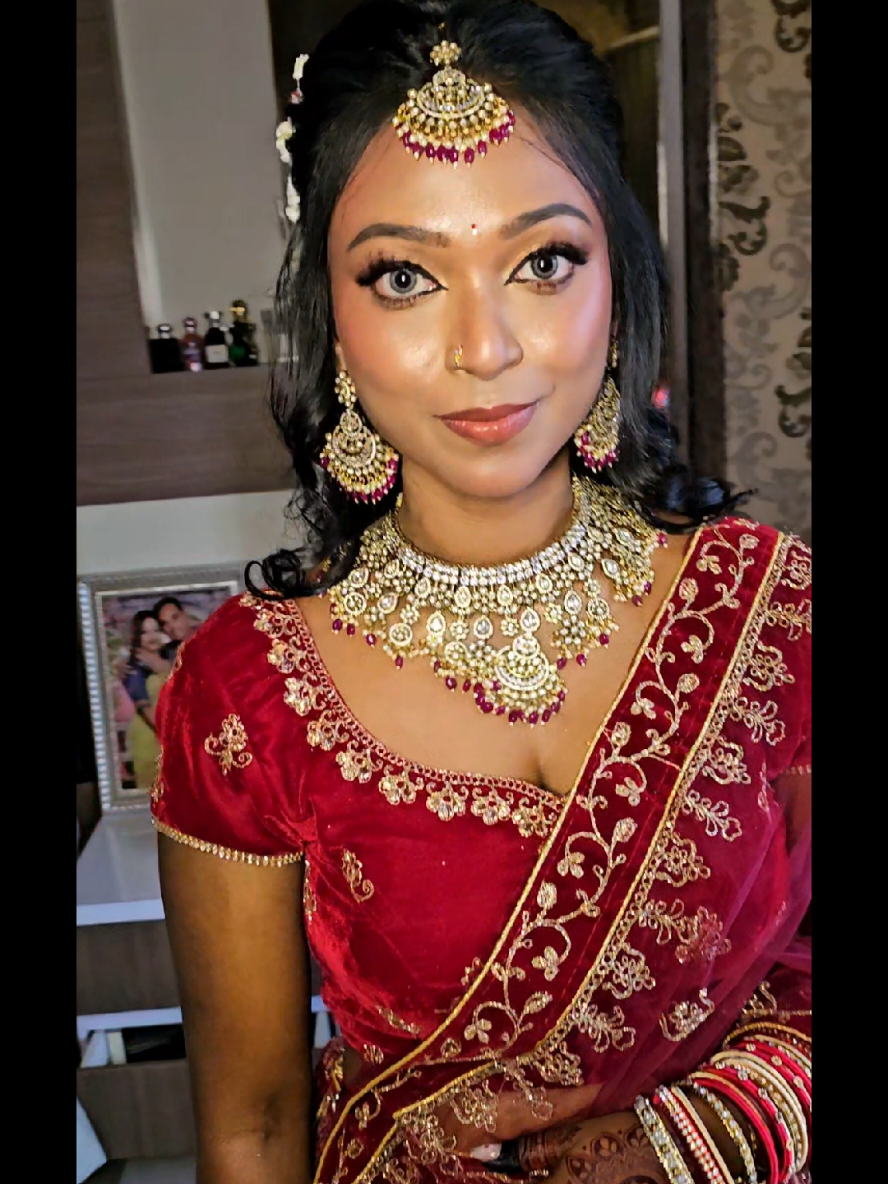 @YANIISHAA FASHION AND BEAUTY