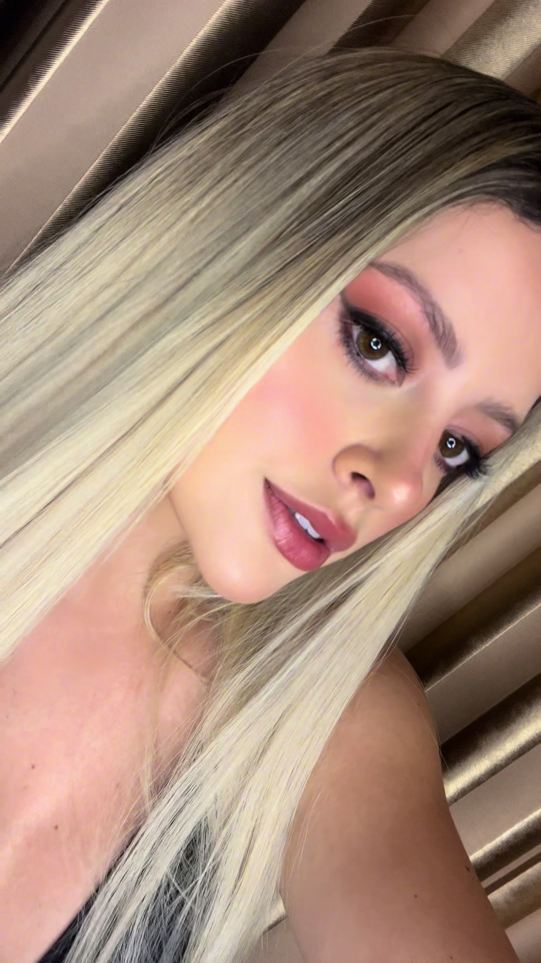 @Gabby_machadooo