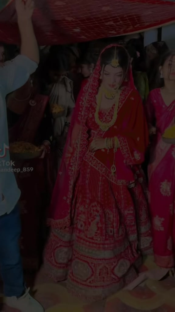 @anshuydv 🦋💫