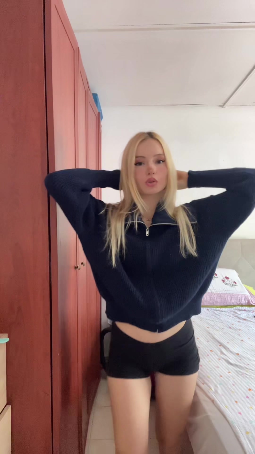 @Ayşenur