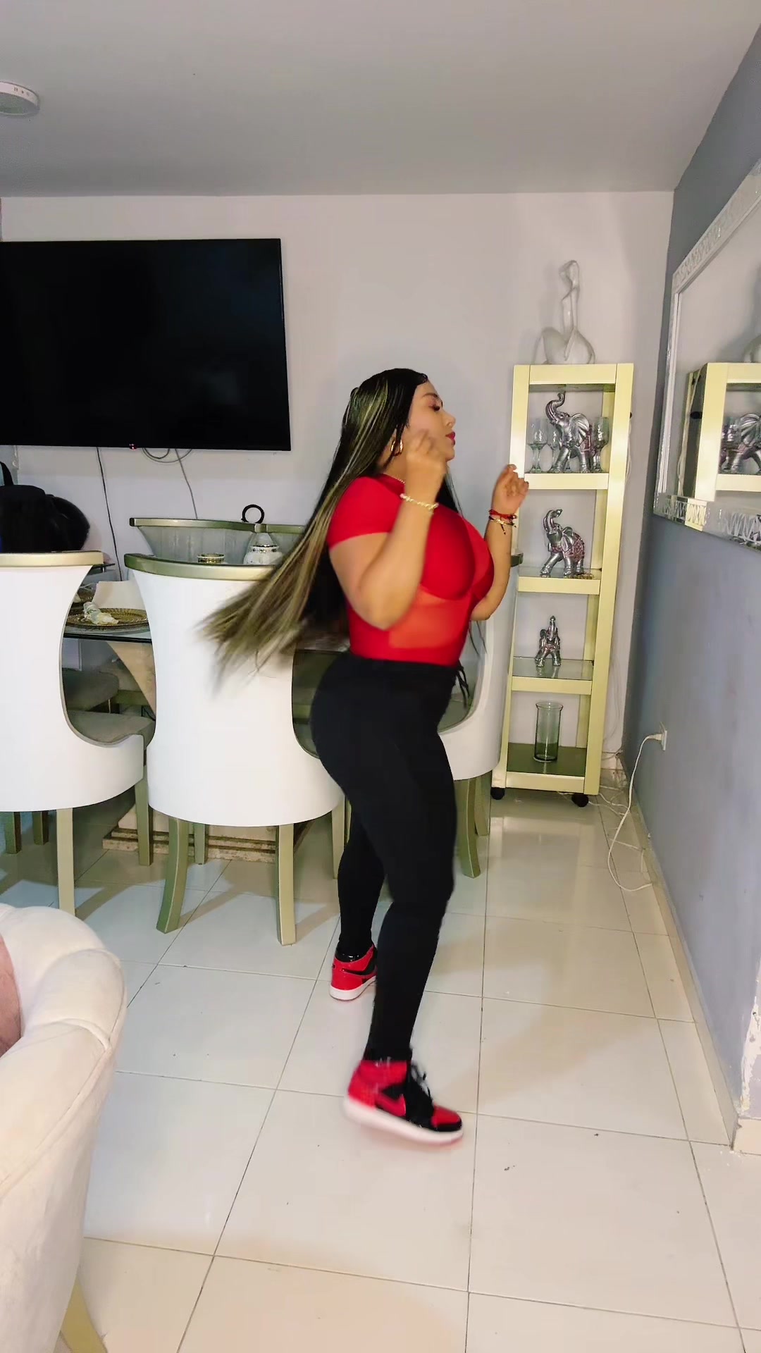 @tatislasocia