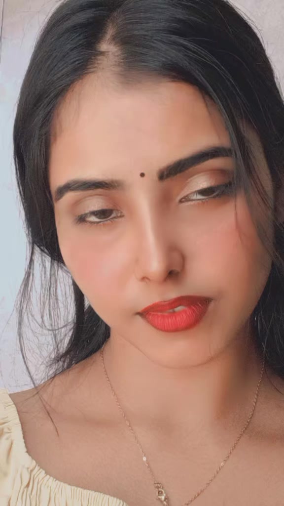 @rakhi thakur🌸🕊️