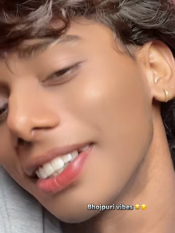 @_रतन   यादव 🧿🖤