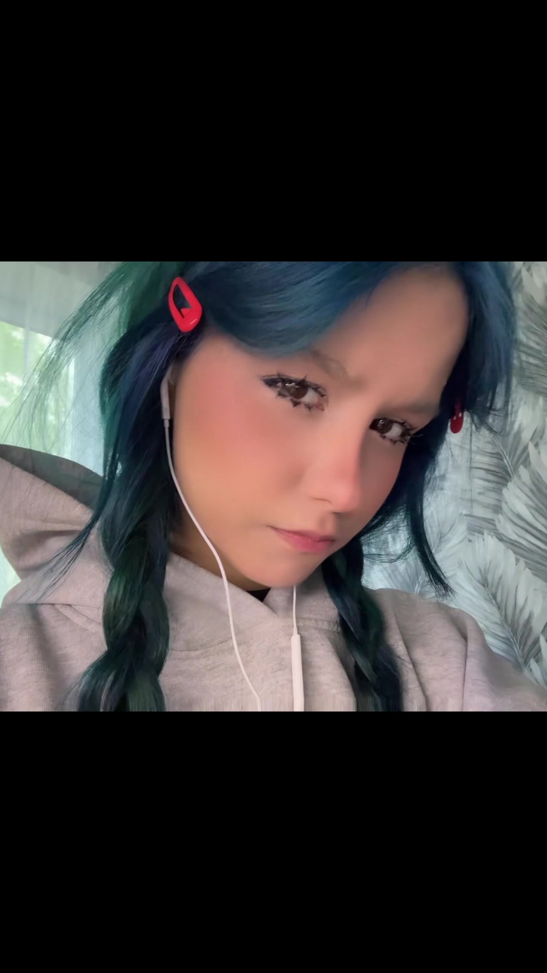 @fiksi._.0