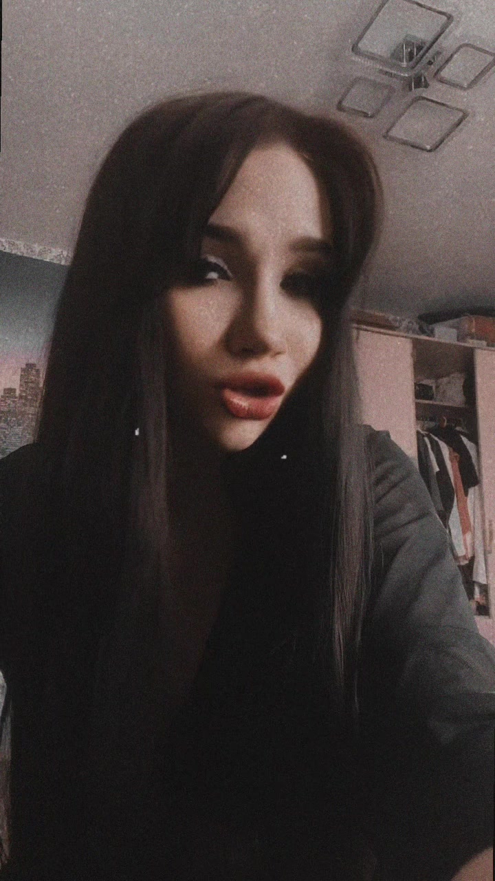 @🥥𝓑𝓻𝓸𝔀𝓷 𝓮𝔂𝓮𝓼🥥