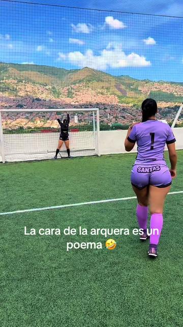 @Monica Vallejo⚽️#1💜