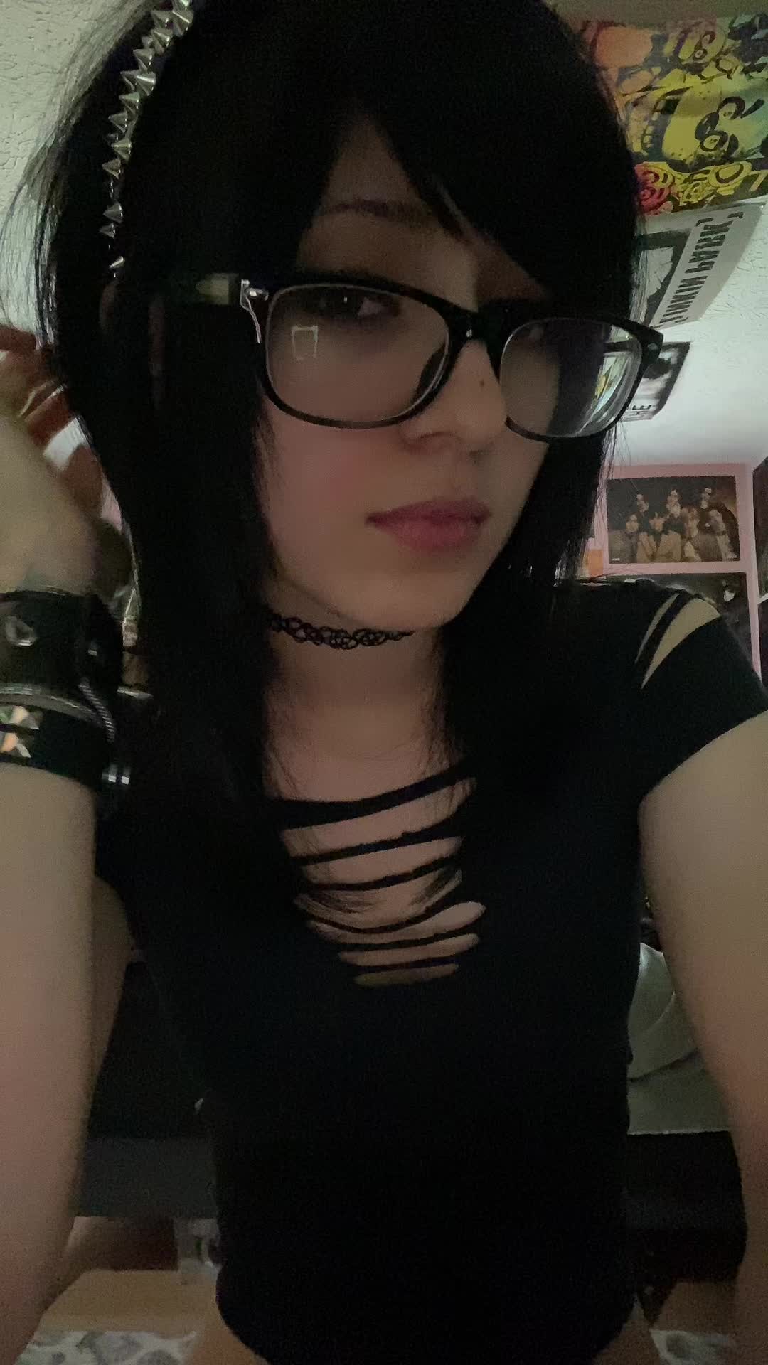 @𝚔𝚎𝚒𝚖𝚢 𝚔𝚒𝚕𝚕𝚓𝚘𝚢 🖤