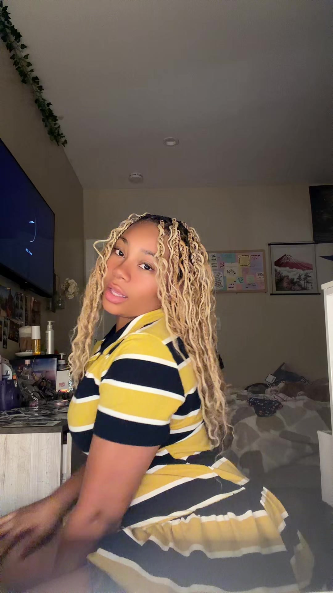 @Sekquiree