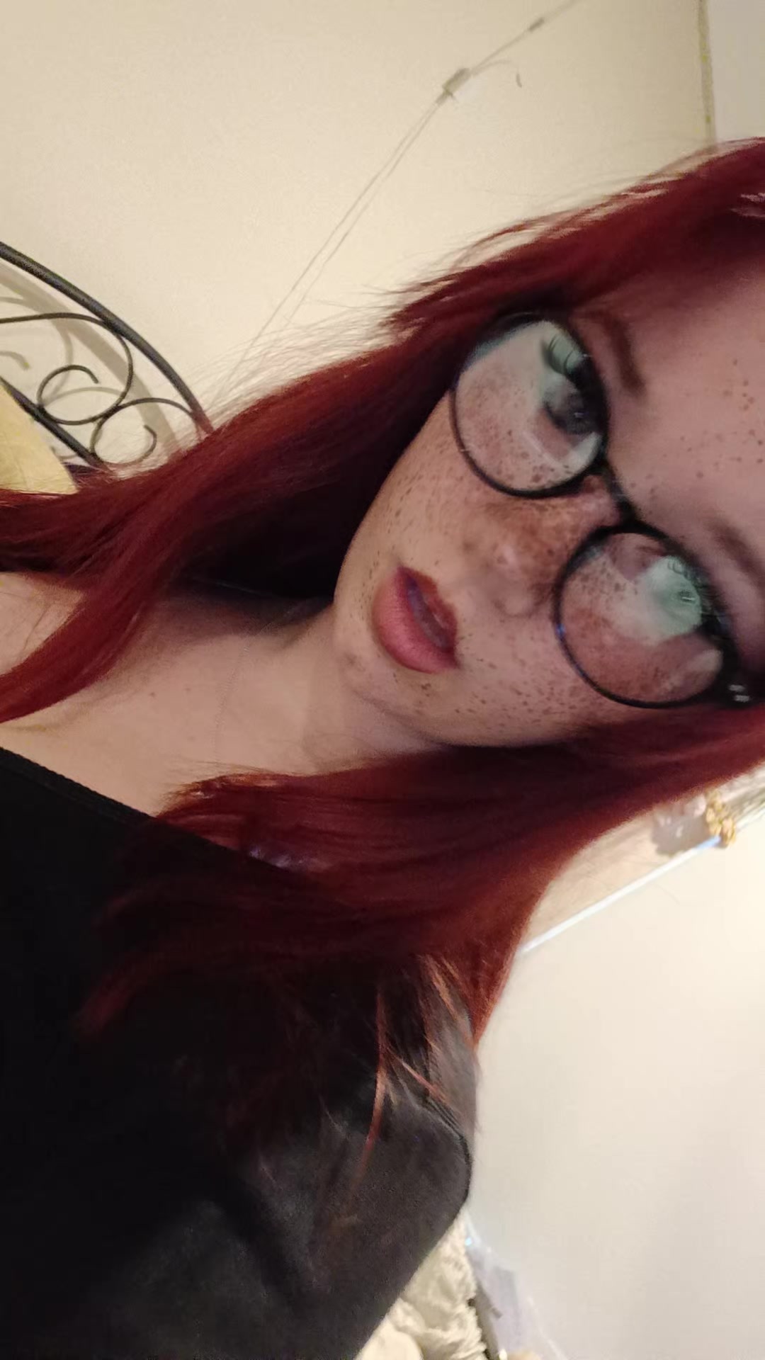 @𝐶𝑟𝑦𝑠𝑡𝑎𝑙🥀🖤