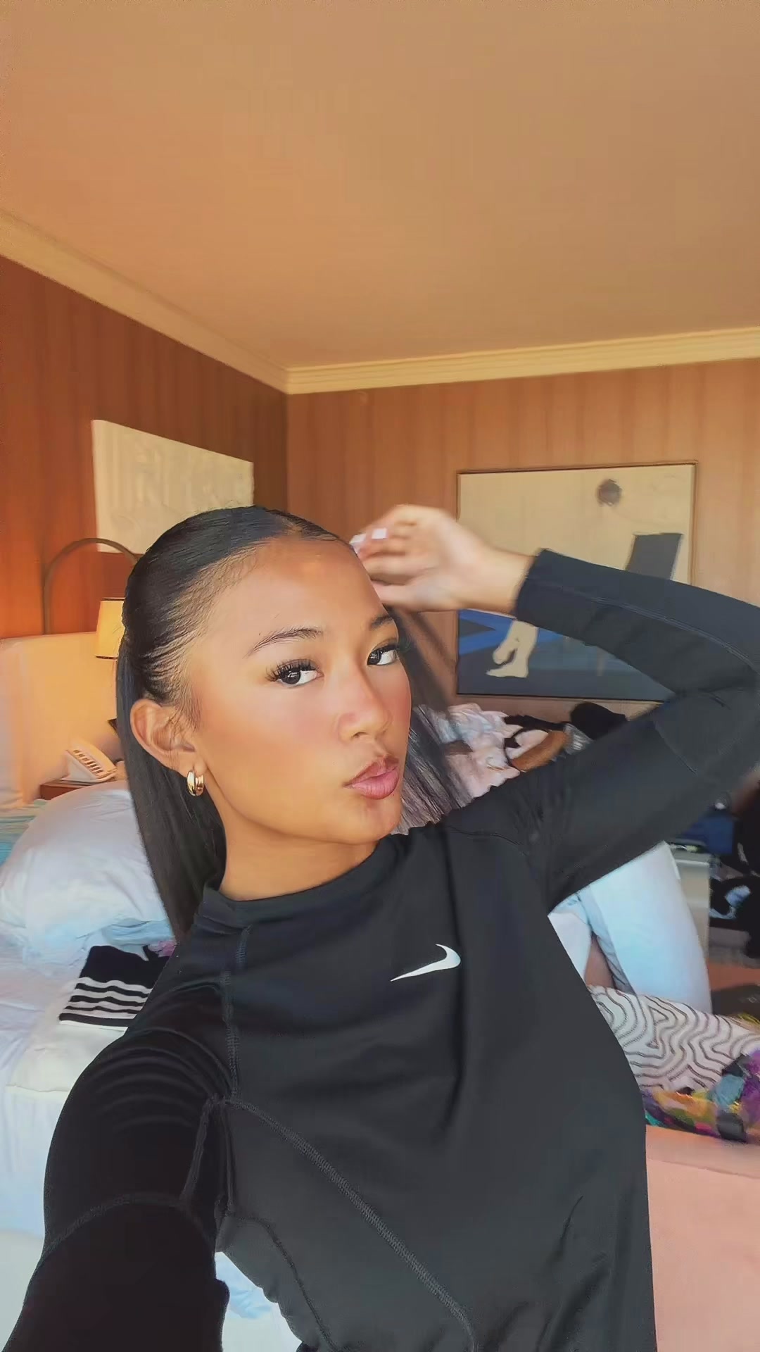@￶ 　 　  ️