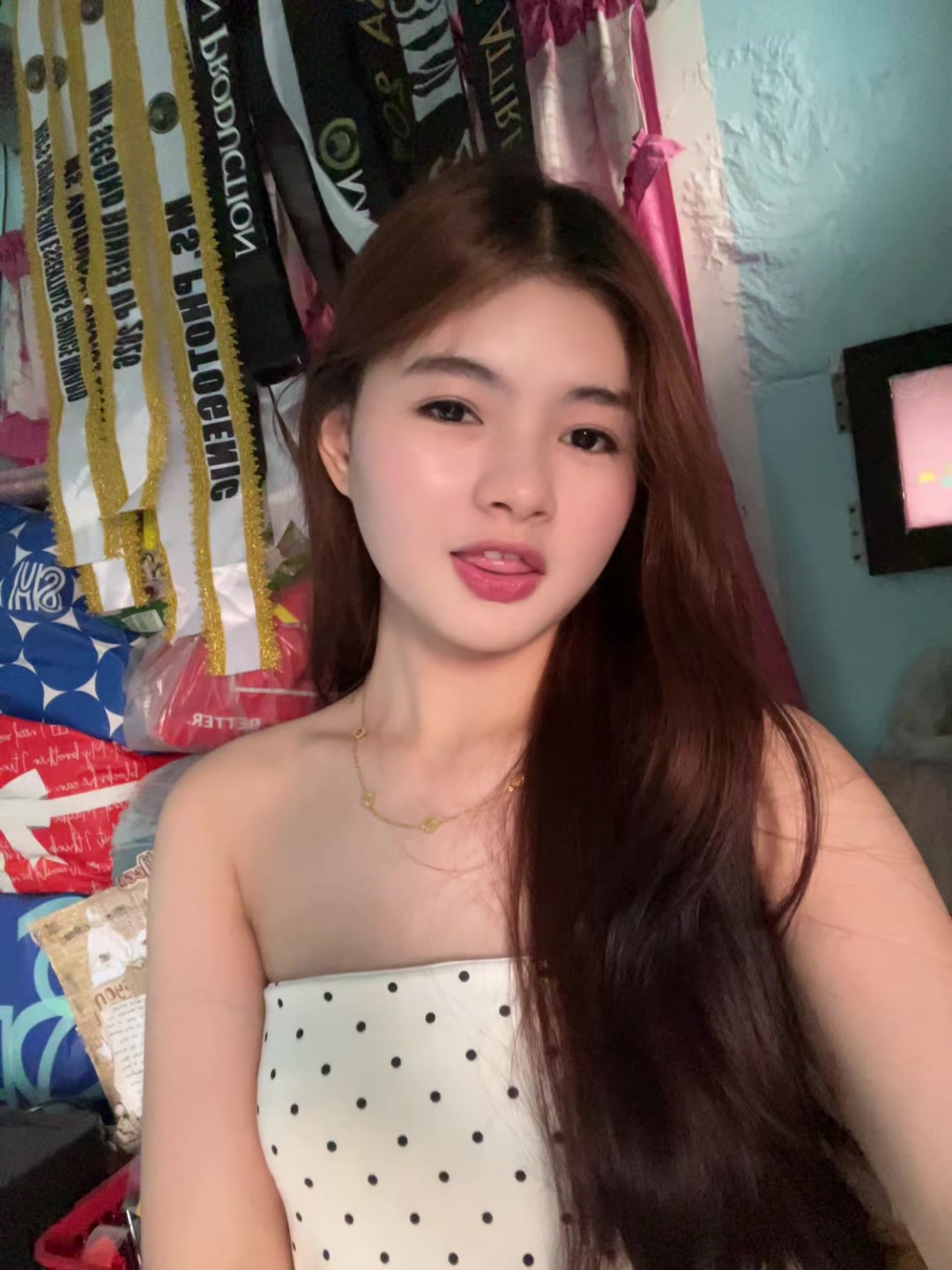 @glazeeeeeeeeee