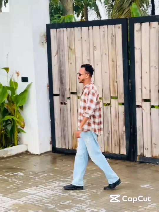@⚡ ARIYAN _ BABU ⚡