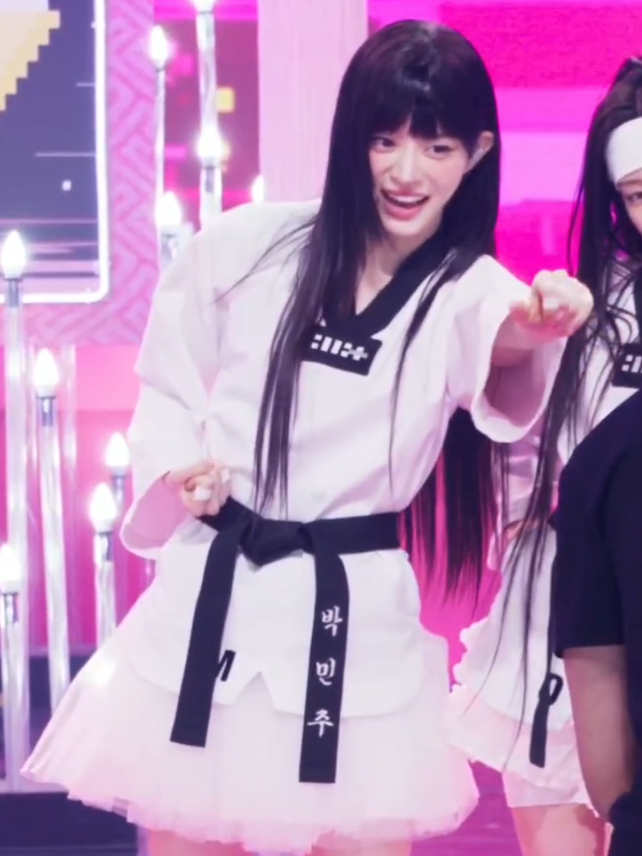 @kari 🕸️ | fancams!