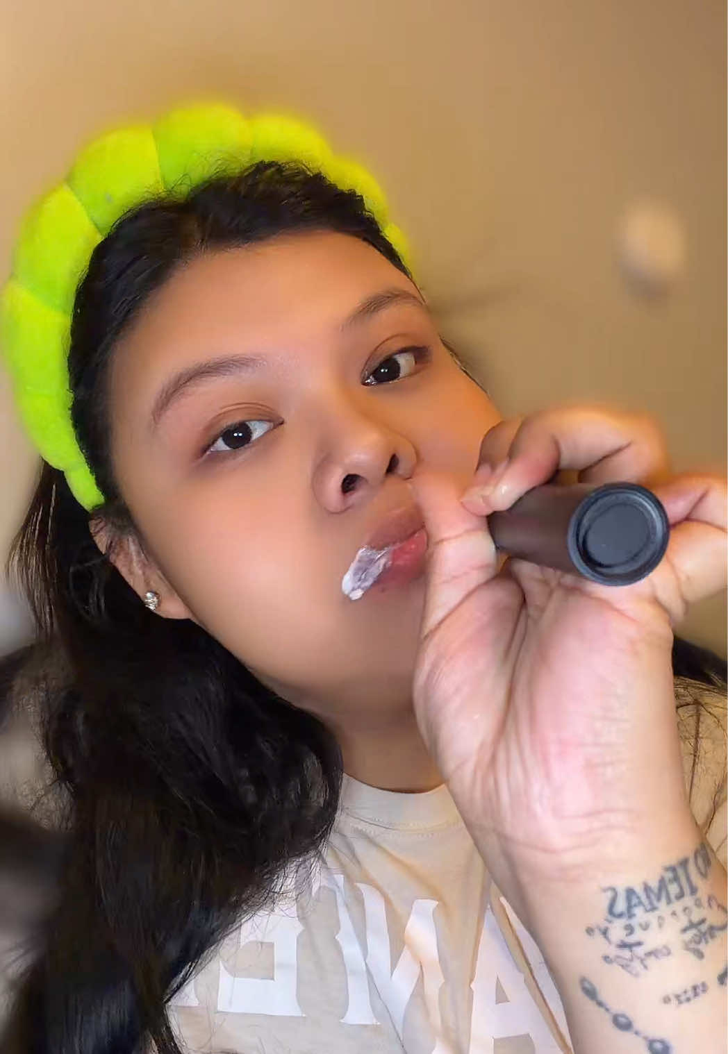 @aimlivinginaworldofcolor