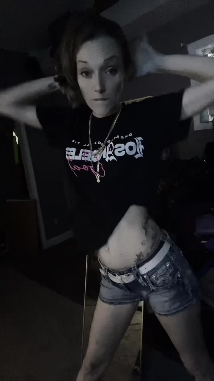 @HoodBarbie11:11🦋