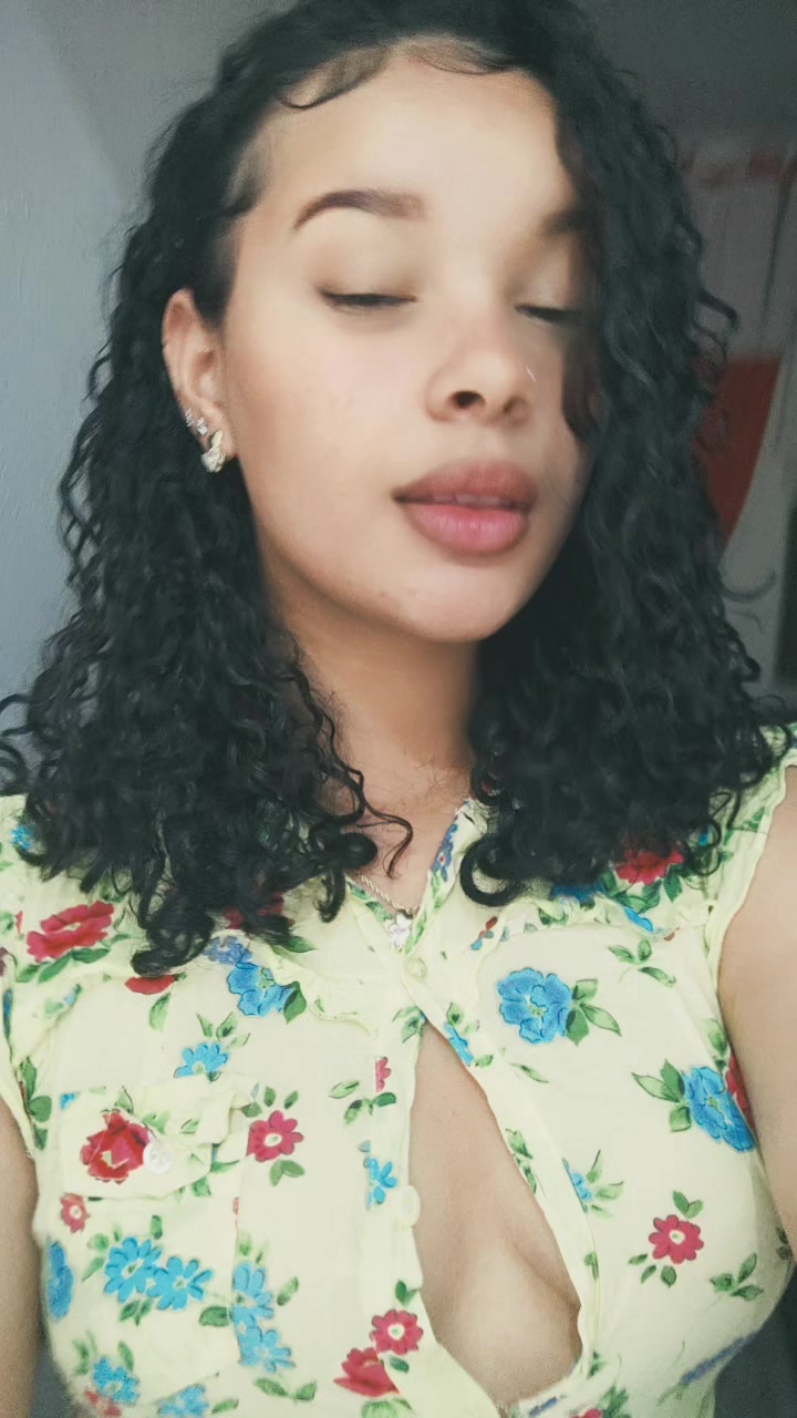 @Vick_Santos🖤