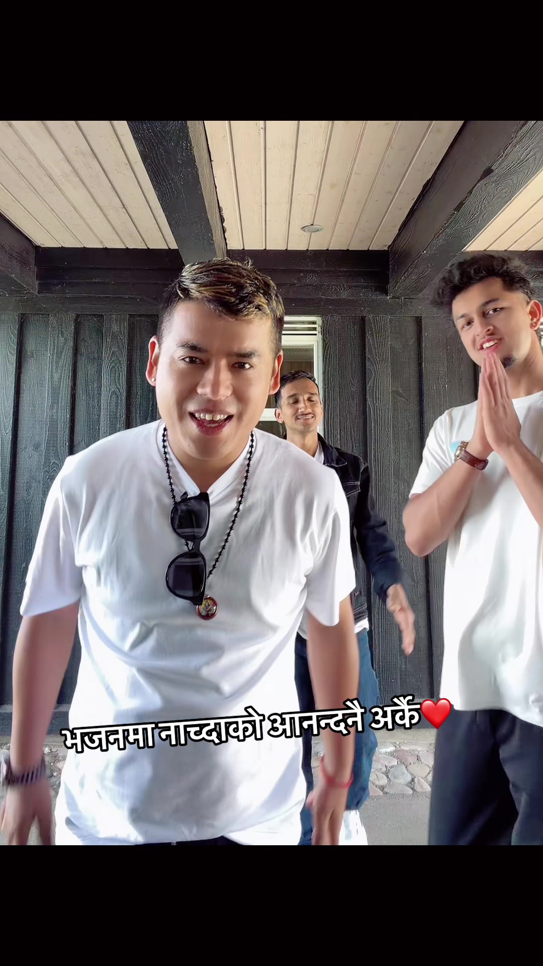 @Surya Khadka (परदेशी गायक)