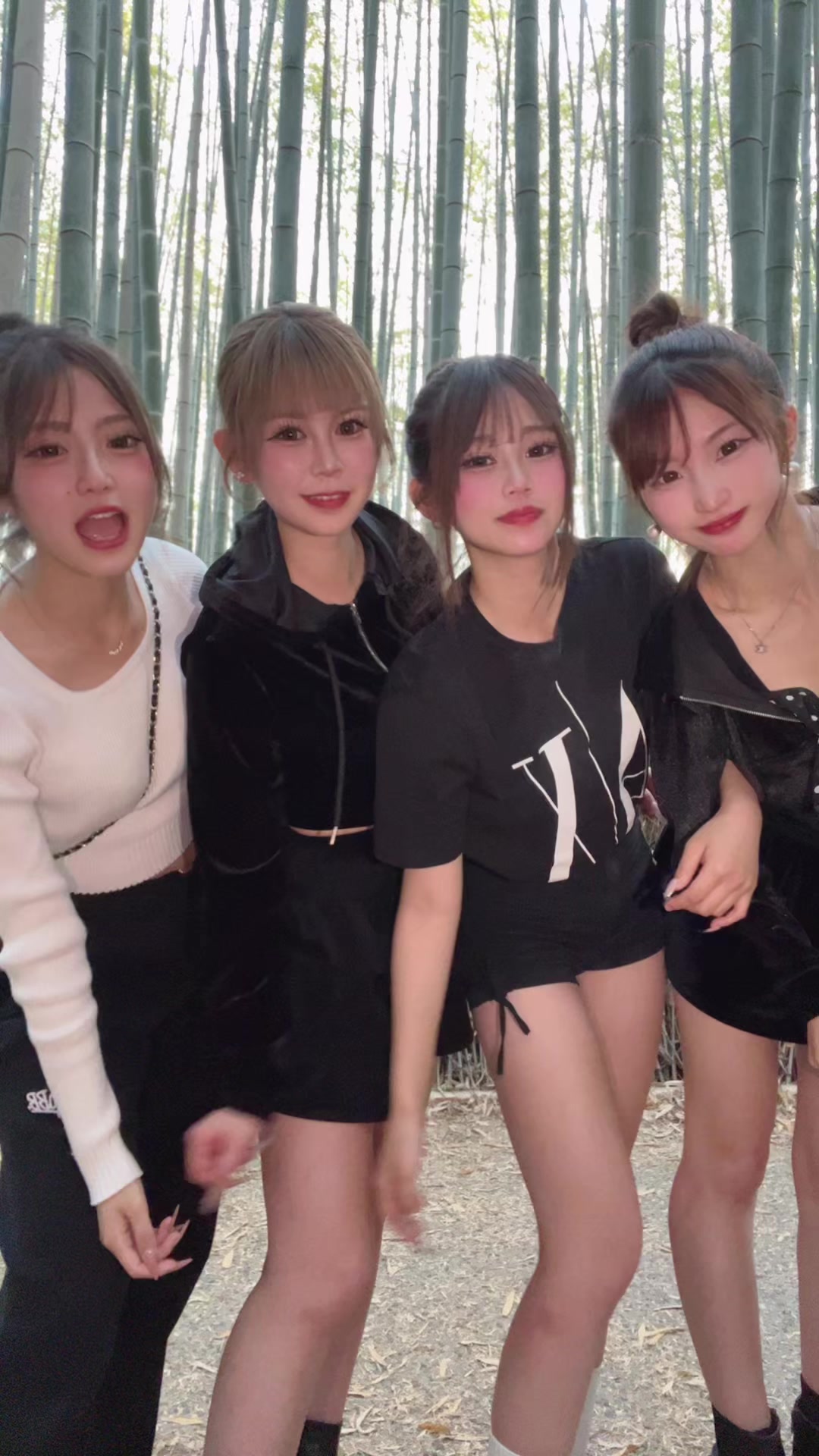 @しゅら