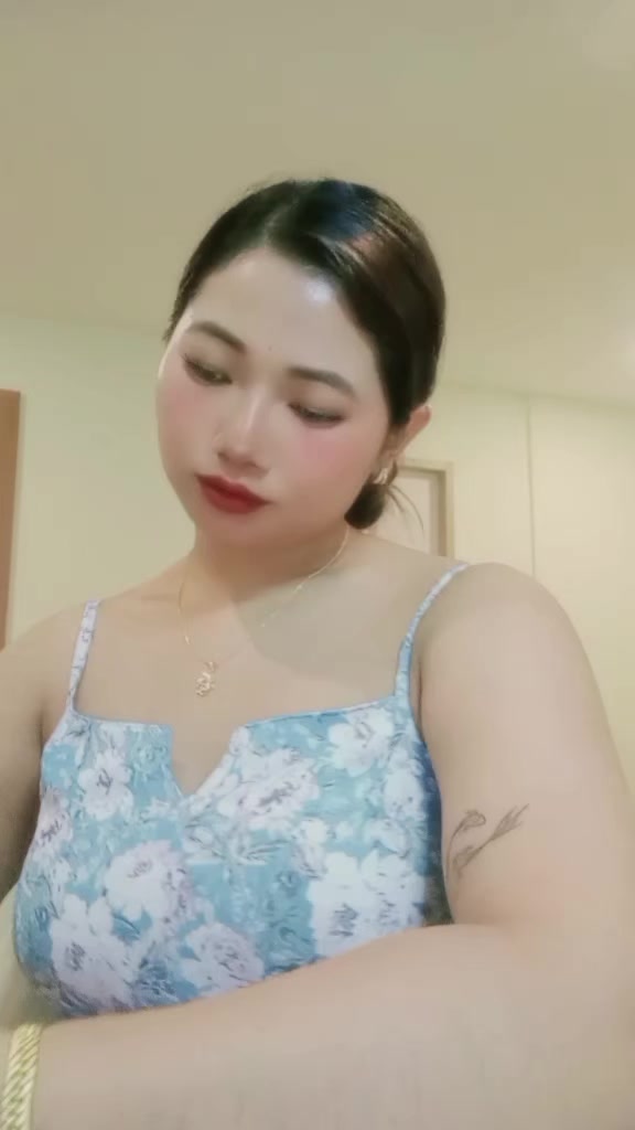 @_𝔄𝔫𝔲𝔨𝔞🌻