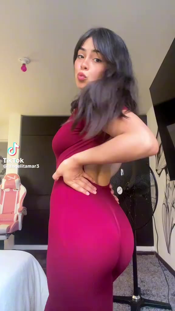 @LaPenguin