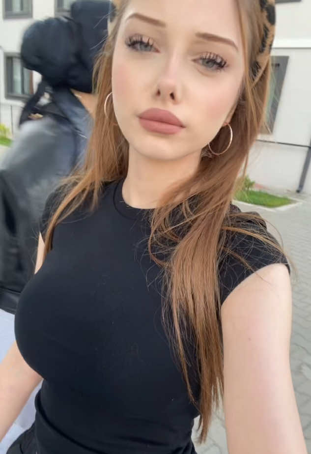 @y