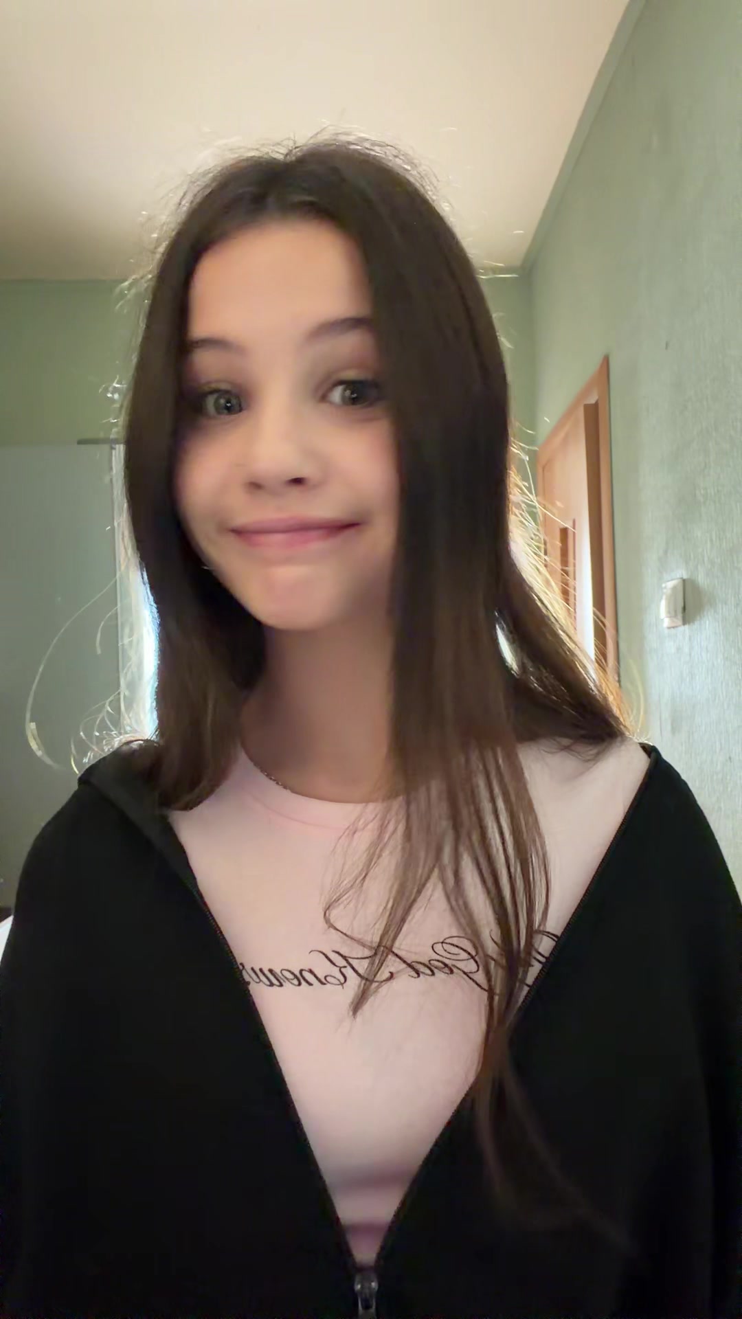 @соня ларч