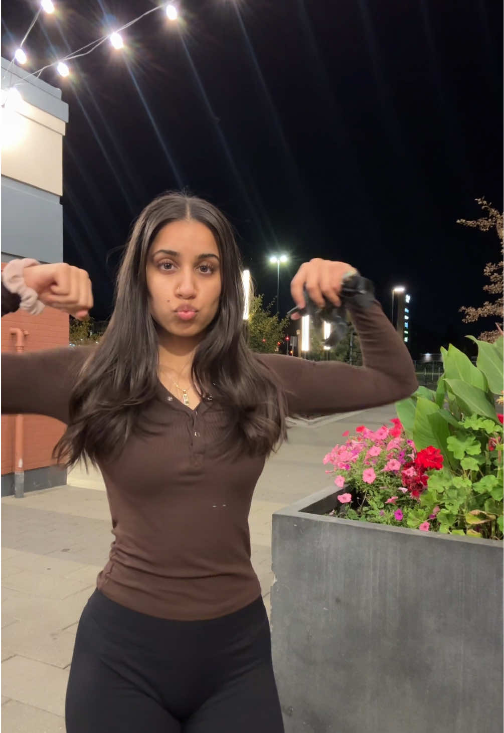 @M.R