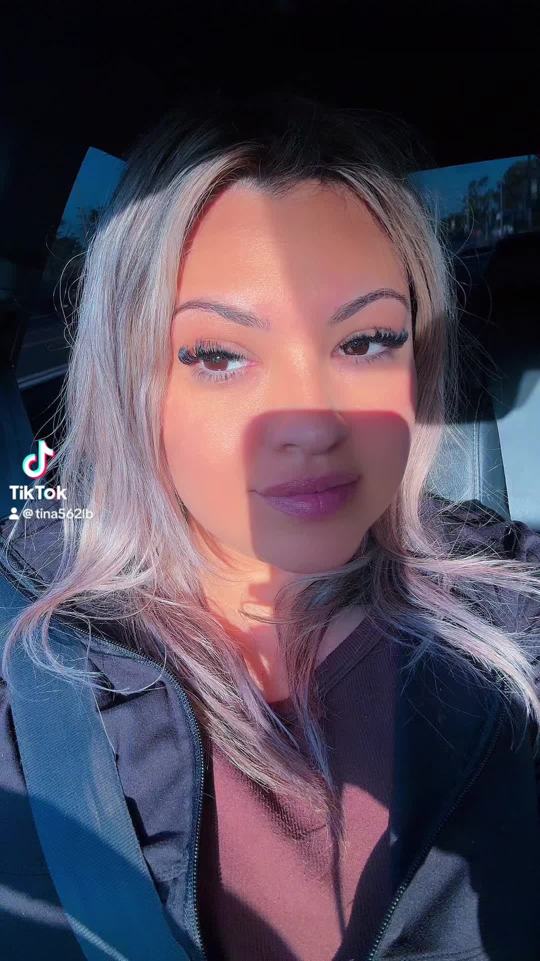 @_Tina_