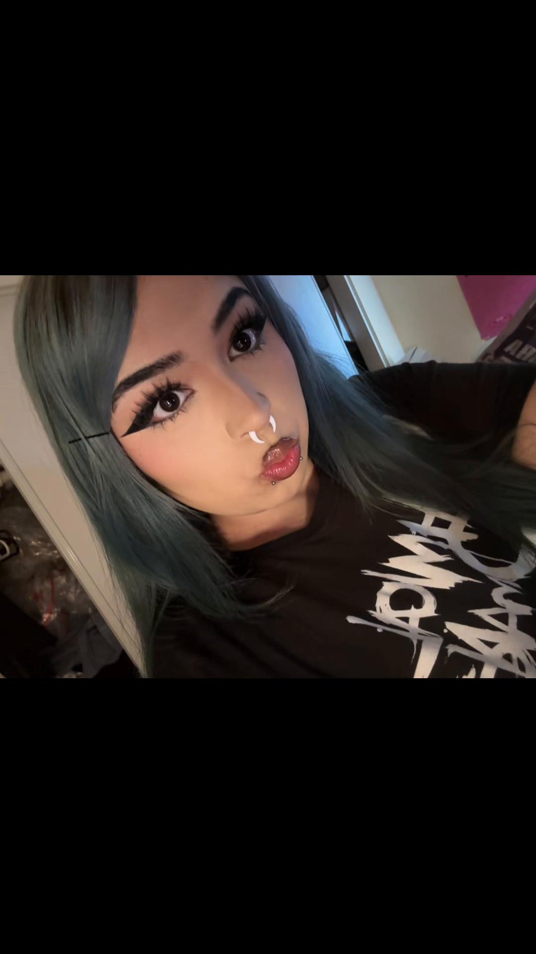 @🧁
