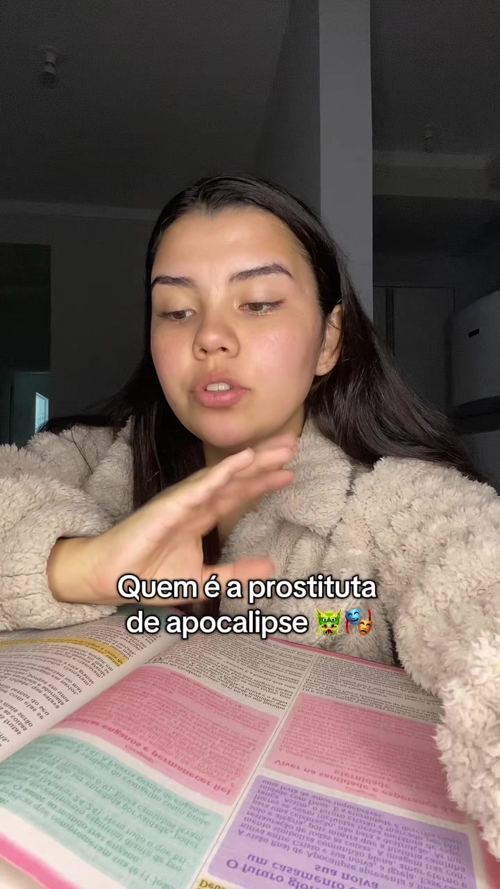 @taina_schmidt_