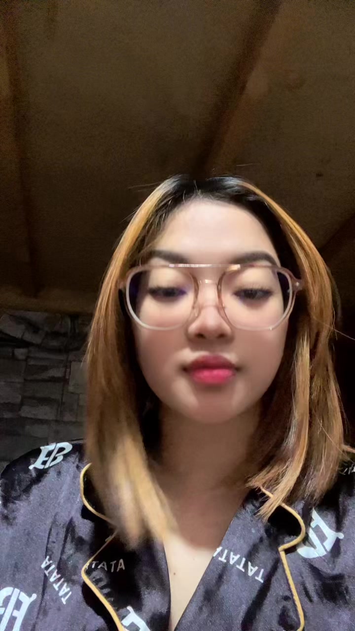 @Choleng 🐼💫