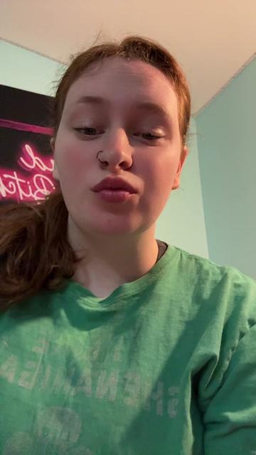 @👑💖Hannah💖👑 Banana 🍌