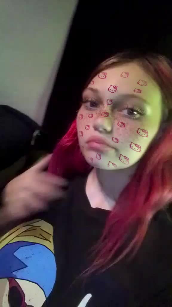 @mika 𖣂