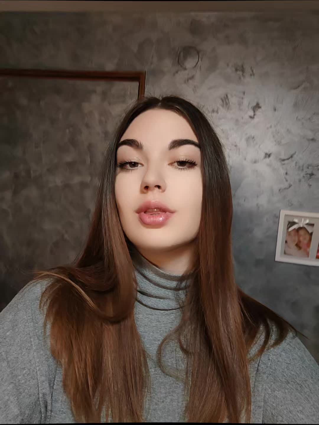 @_laralara