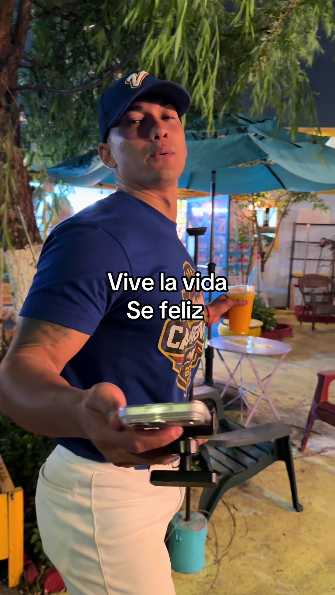 @J fala