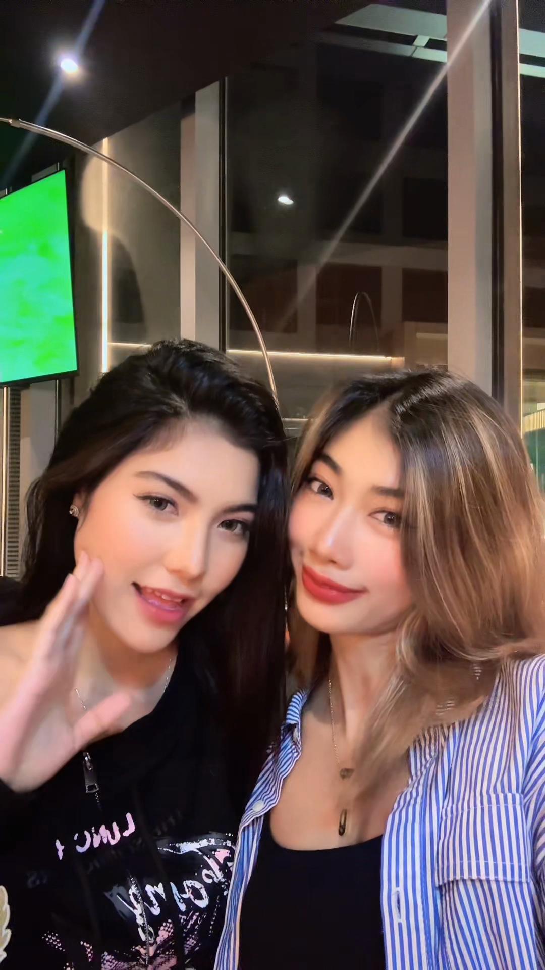 @🇲🇲CHUU🇲🇲