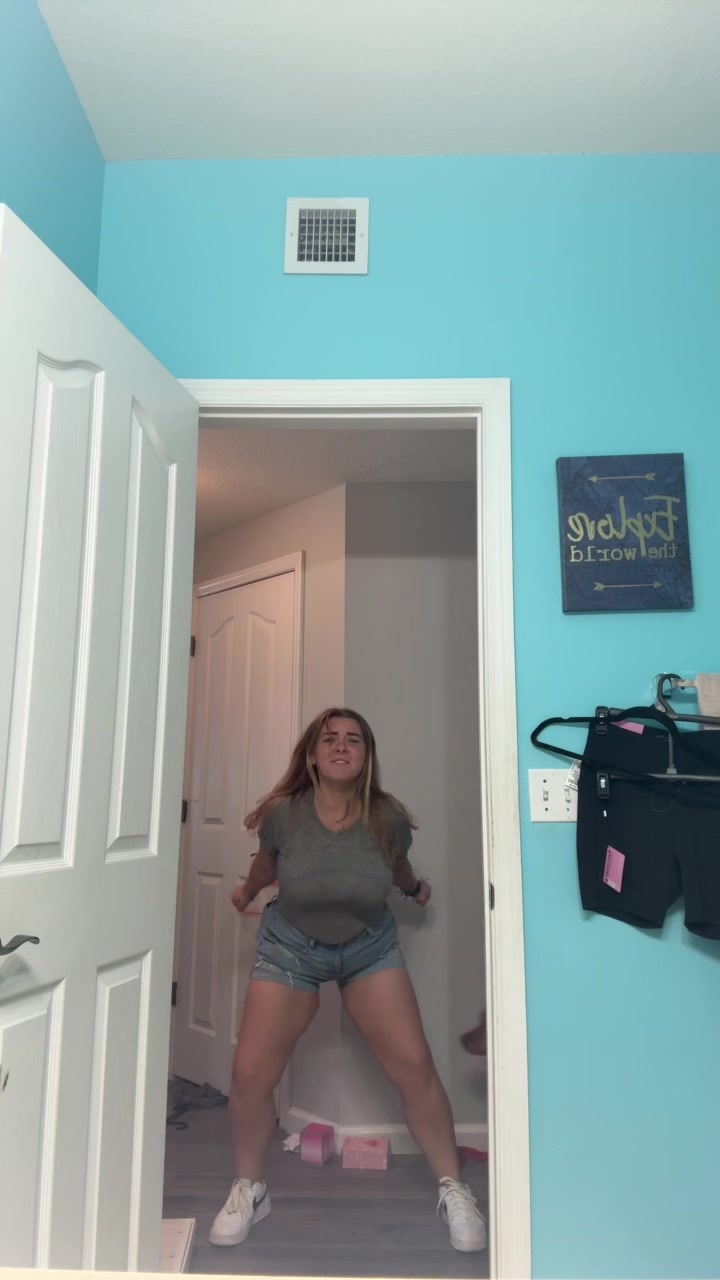 @Alayna