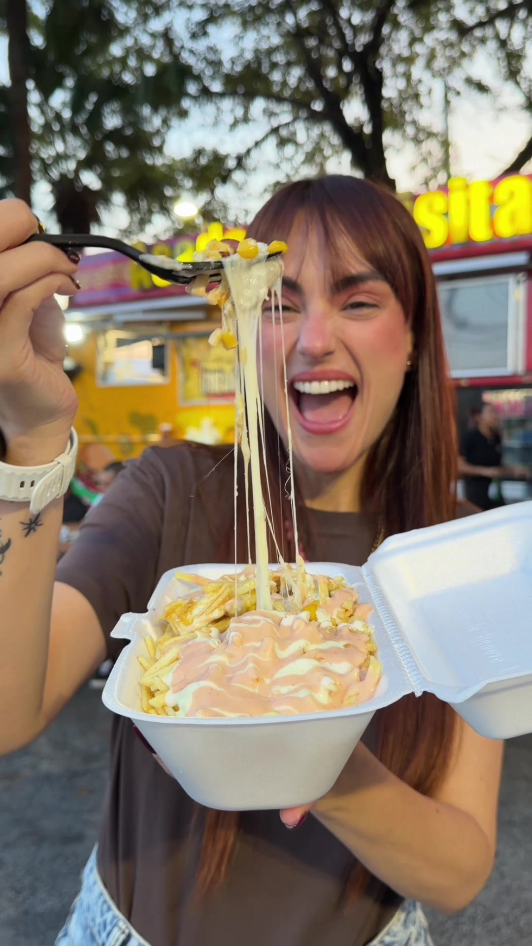 @LolaCarolaFood