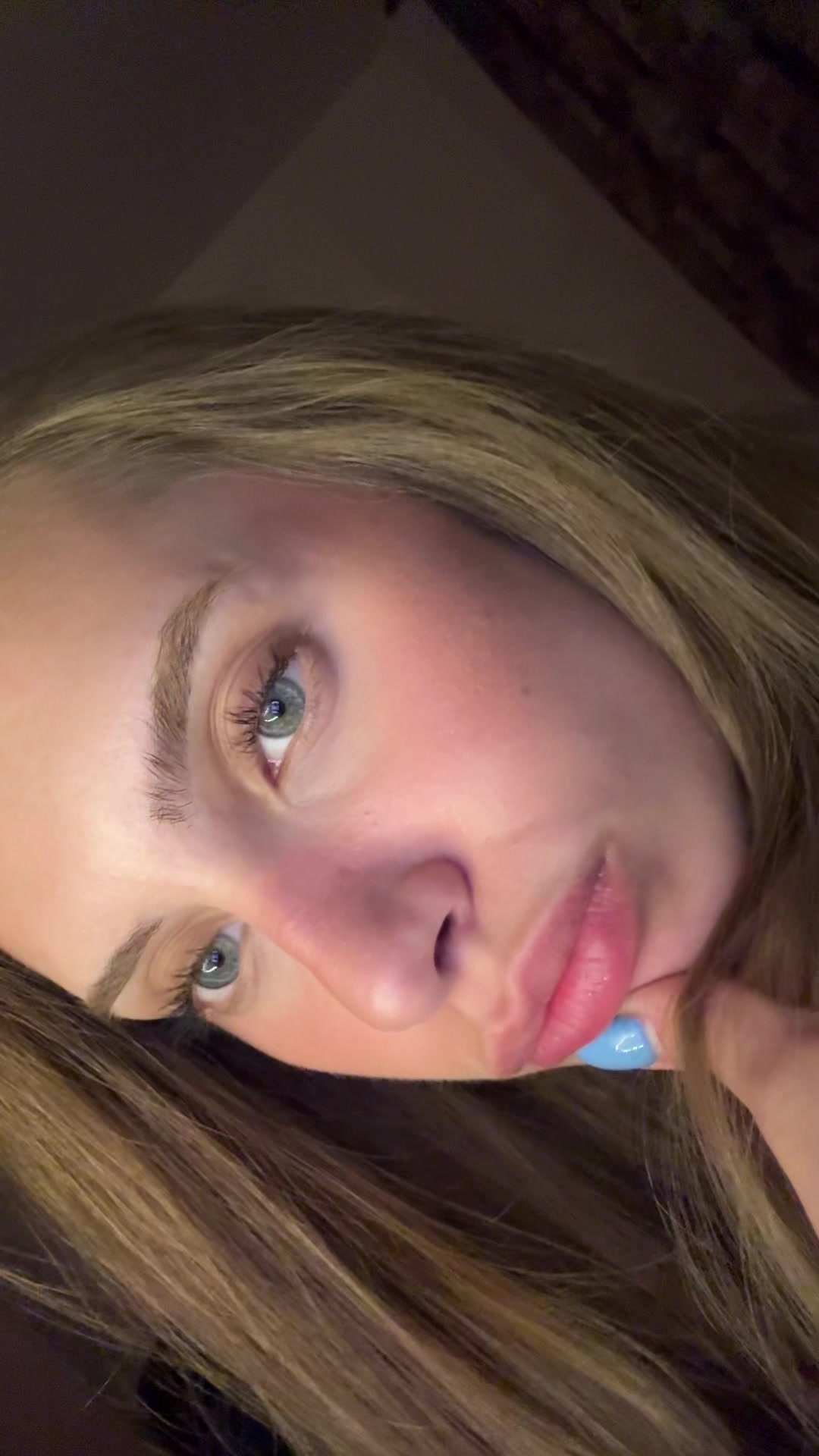@Eżem