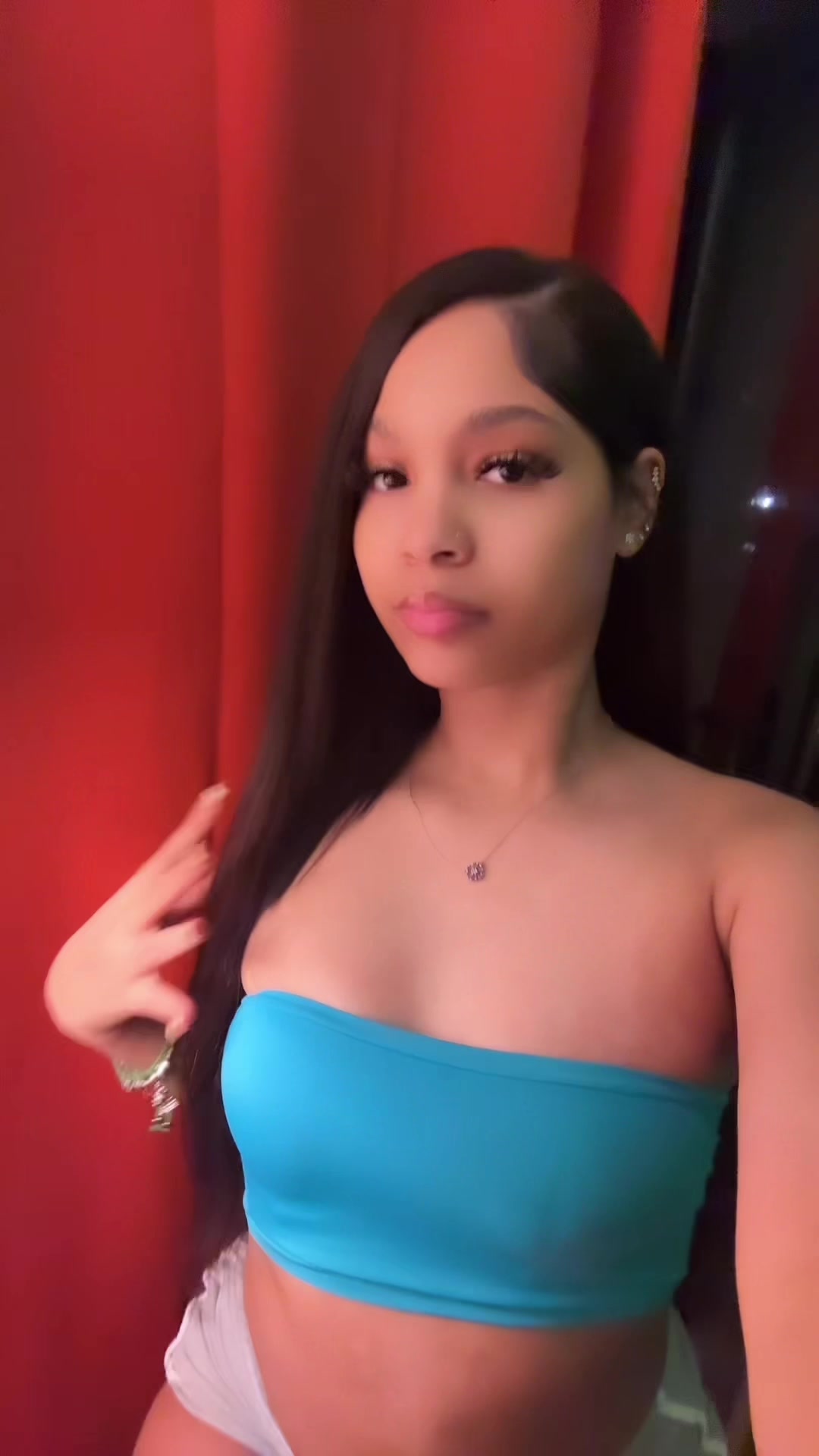 @LizzyB💚