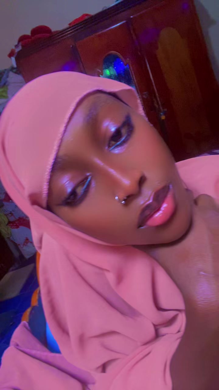 @Chartceesay