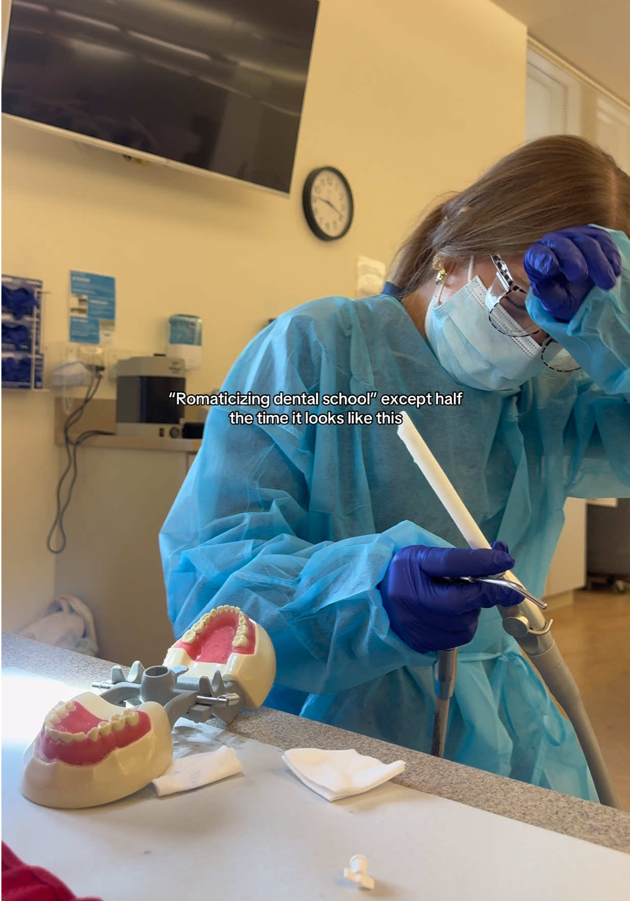 @em | dental student ☆