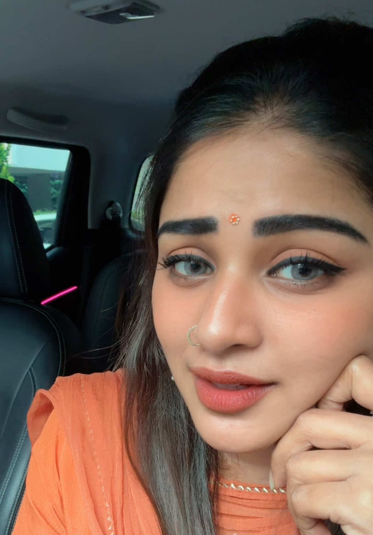 @shadhanadevi_17