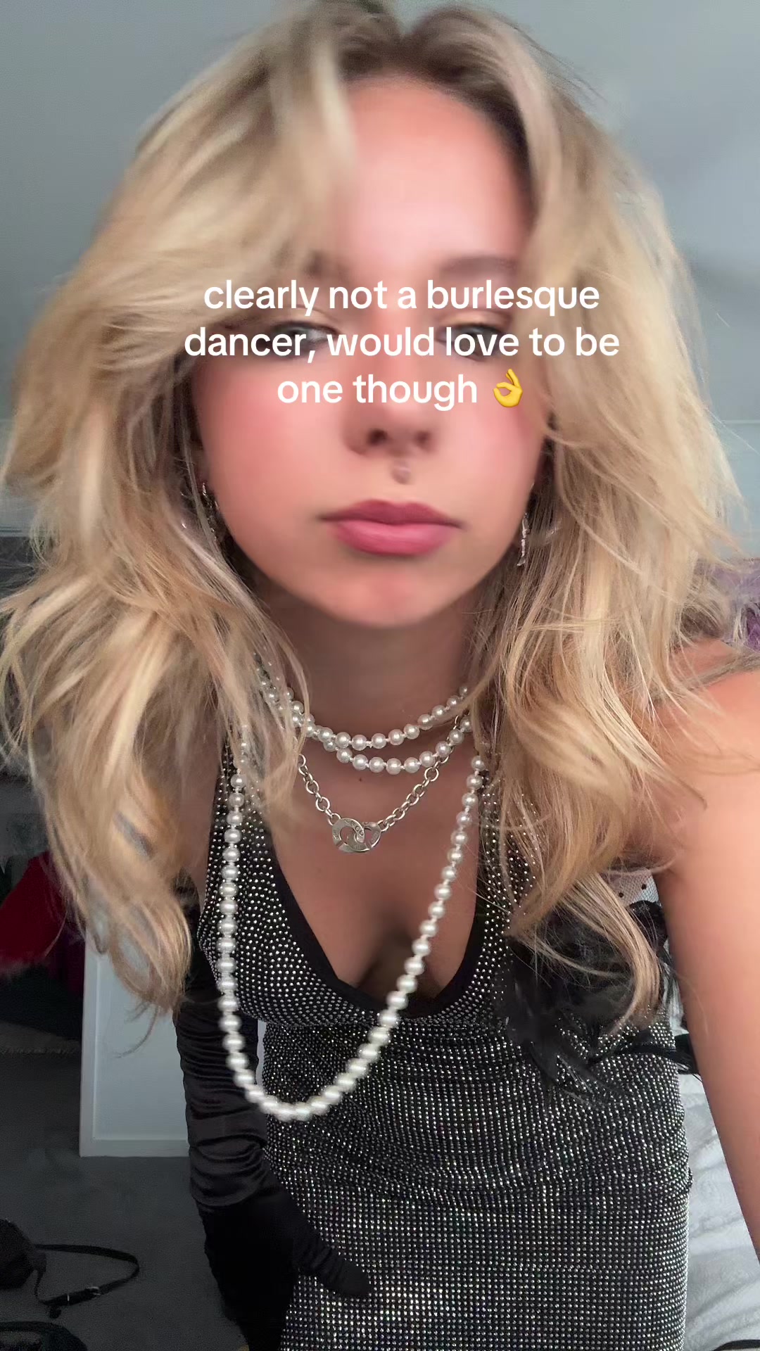 @anikaanikaanikaanikaa