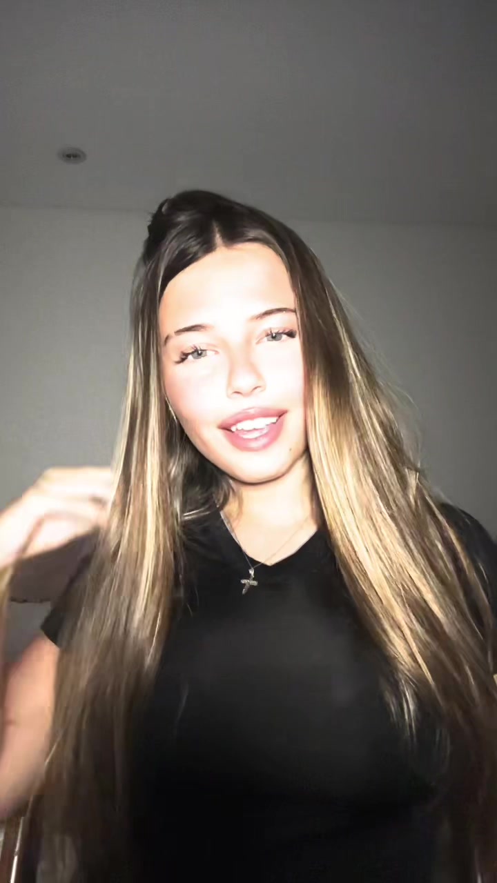 @Isabella